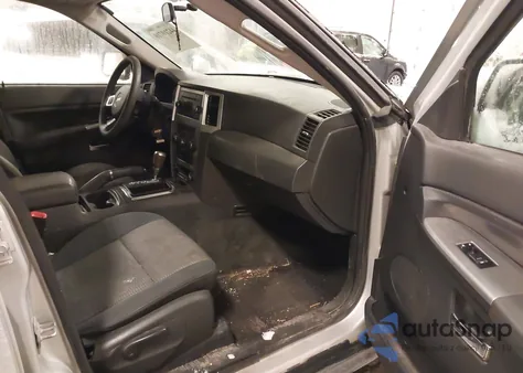 2010 Jeep Grand Cherokee Laredo z USA, uszkodzony, nr VIN 1J4PR4GKXAC140246